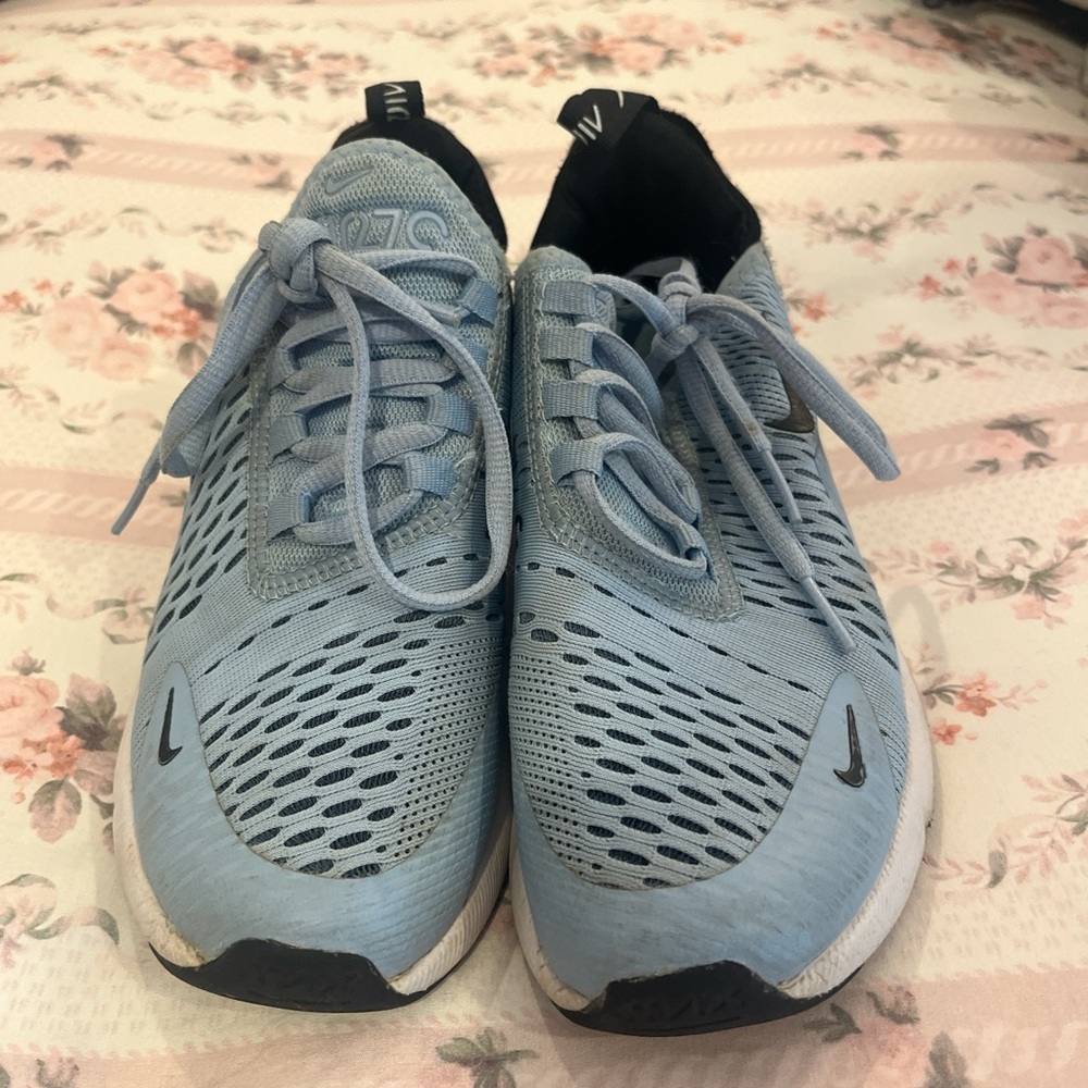 Nike Blue and Black Sneakers with Breathable Mesh AIRMAX 270s